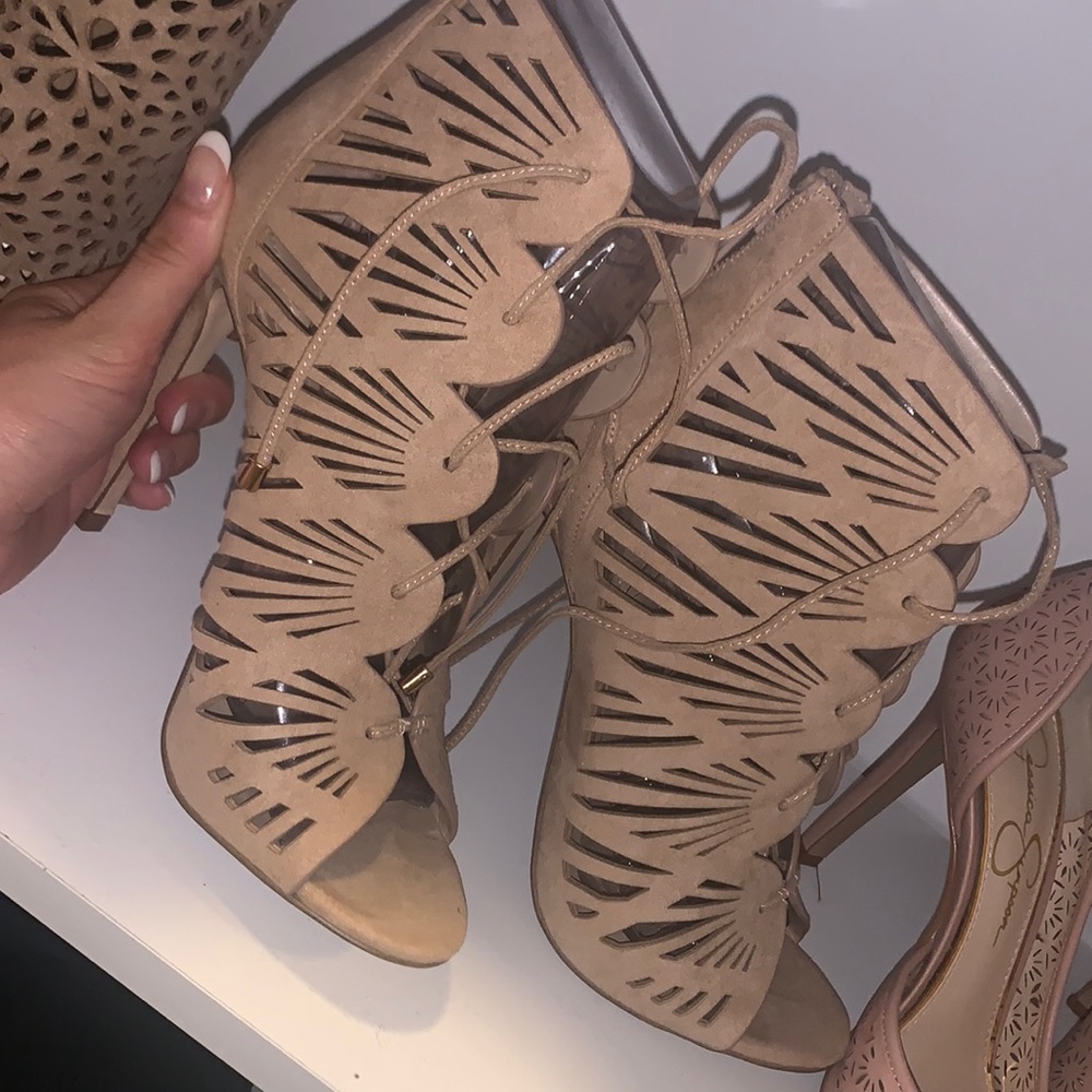 Aldo lace up heel